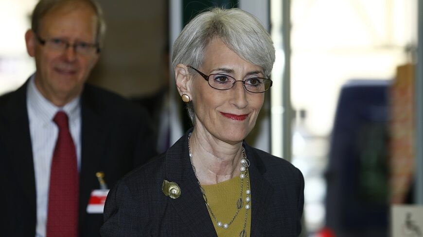 U.S. Under Secretary of State for Political Affairs Wendy Sherman arrives before the start of two days of closed-door nuclear talks at the United Nations offices in Geneva November 7, 2013. An agreement that would open the door to a resolution of the decade-long nuclear standoff between Iran and six world powers is possible this week if negotiators exert the maximum efforts, Iran's Foreign Minister Mohammad Javad Zarif said on Thursday. REUTERS/Denis Balibouse (SWITZERLAND - Tags: POLITICS ENERGY) - RTX153O