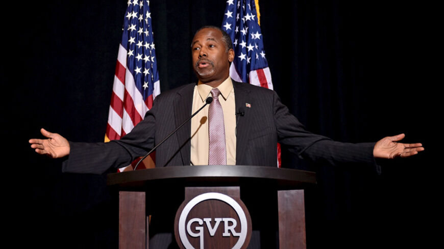 U.S. Republican presidential candidate Ben Carson speaks at a news conference at the Green Valley Ranch resort in Henderson, Nevada November 16, 2015. Carson announced that he sent to a letter to Congress urging the termination of all public funding for the resettling of Syrian refugees into the U.S. REUTERS/David Becker - RTS7EUA