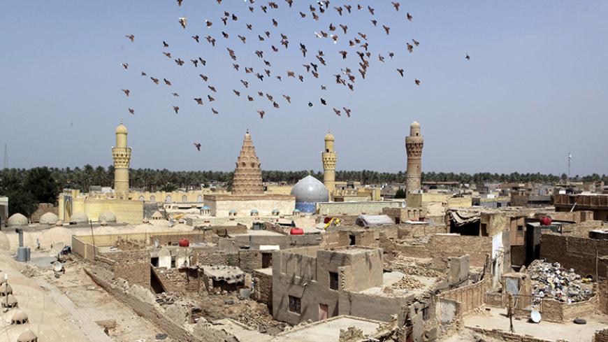 A general view shows the shrine containing the tomb of Jewish prophet Ezekiel in the Iraqi town of Kifl, south of Baghdad, March 25, 2015. Picture taken March 25, 2015.  REUTERS/Alaa Al-Marjani - RTR4UYH9