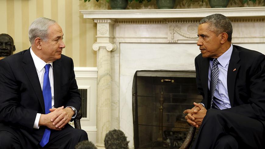 U.S. President Barack Obama meets with Israeli Prime Minister Benjamin Netanyahu in the Oval office of the White House in Washington November 9, 2015. The two leaders meet here today for the first time since the Israeli leader lost his battle against the Iran nuclear deal, with Washington seeking his re-commitment to a two-state solution with the Palestinians. REUTERS/Kevin Lamarque  - RTS66KY