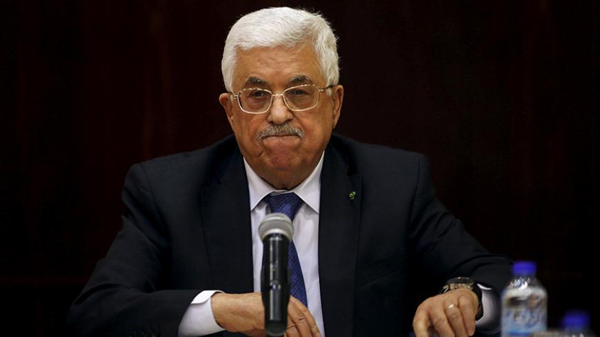 Palestinian President Mahmoud Abbas attends a meeting for the Central Council of the Palestinian Liberation Organization, in the West Bank city of Ramallah, March 19, 2015 file photo  REUTERS/Mohamad Torokman/File photo - RTSR1TC