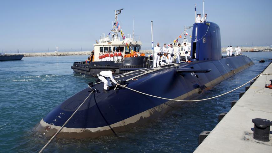 Israel Navy soldiers stand on the Rahav, the fifth submarine in the fleet, as it docks in Haifa port January 12, 2016. The Dolphin-class submarines, widely believed to be capable of firing nuclear missiles, were manufactured in Germany and sold to Israel at deep discounts as part of Berlin's commitment to shoring up the security of the country set in part as a haven for Jews who survived the Holocaust.    REUTERS/Baz Ratner - GF20000092308