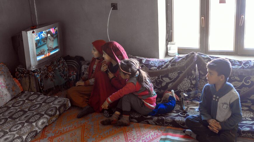 Turkish kids watch TV