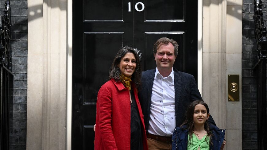 Nazanin Zaghari-Ratcliffe with her husband and daughter before meeting Boris Johnson
