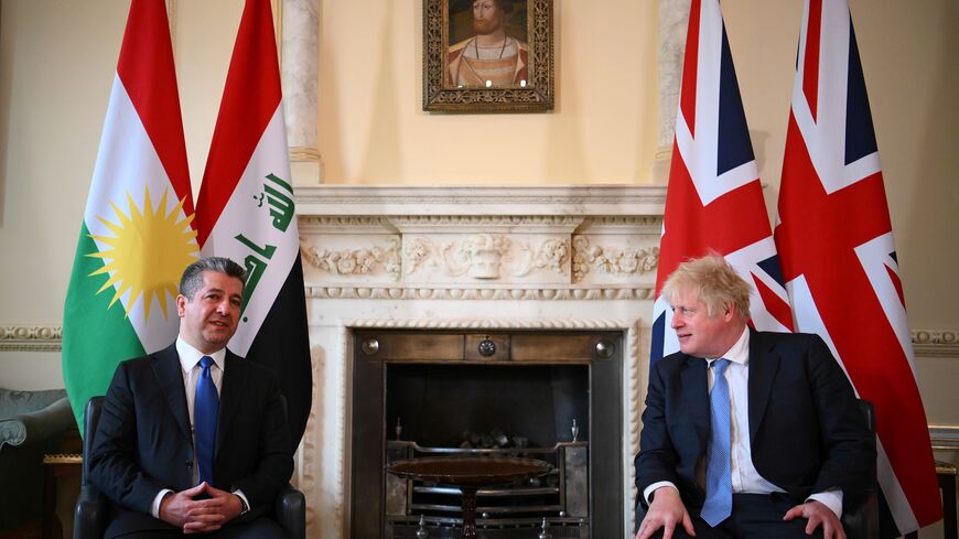 UK Prime Minister Boris Johnson (R) and Iraqi Kurdistan Regional Government Prime Minister Masrour Barzani.