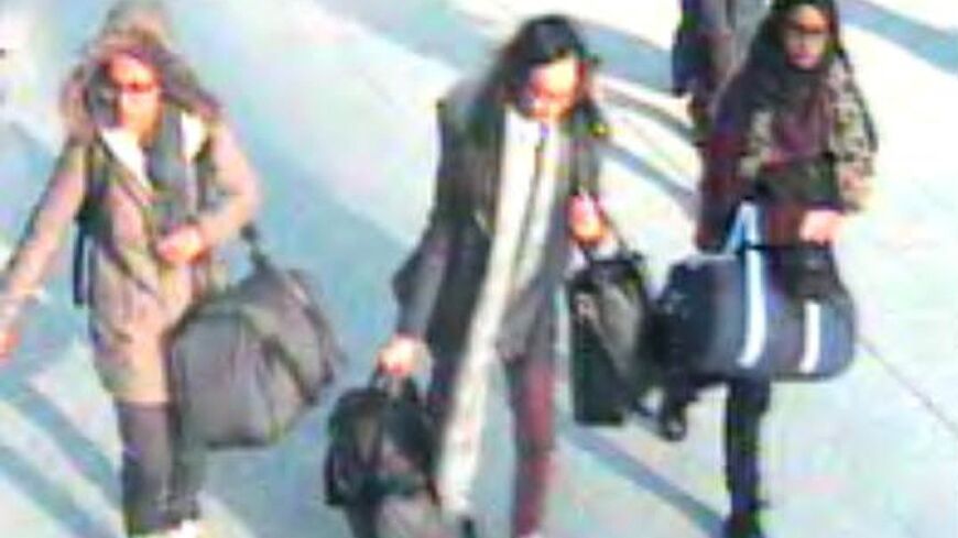 Shamima Begum (R) was 15 when she travelled to Syria with two school friends in 2015