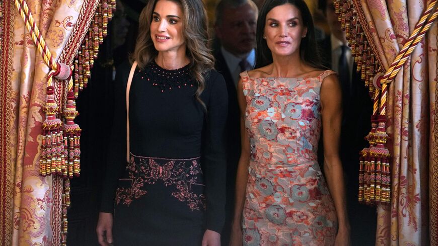 Jordan's Queen Rania and Spain's Queen Letizia (R) arrive for an official luncheon at the Royal Palace in Madrid, on June 19, 2023. (Photo by Paul White / POOL / AFP) (Photo by PAUL WHITE/POOL/AFP via Getty Images)