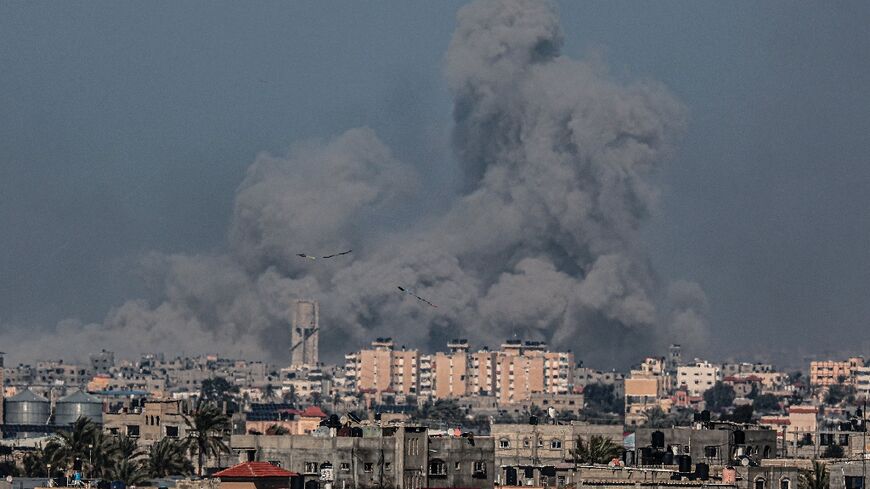 Israel kept up its deadly bombardment of war-torn Gaza as Washington vetoed a UN Security Council resolution that called for a ceasefire in the Palestinian territory