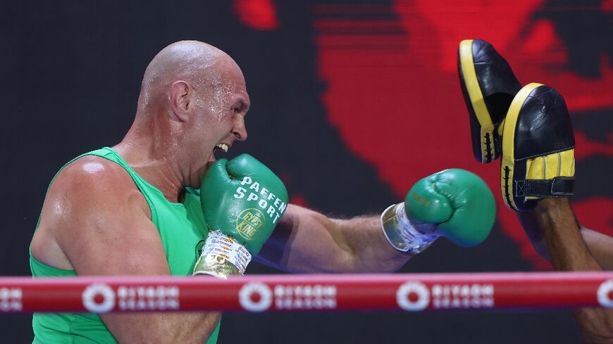 Tyson Fury trains in Riyadh ahead of his undisputed heavyweight world title fight against Oleksandr Usyk  