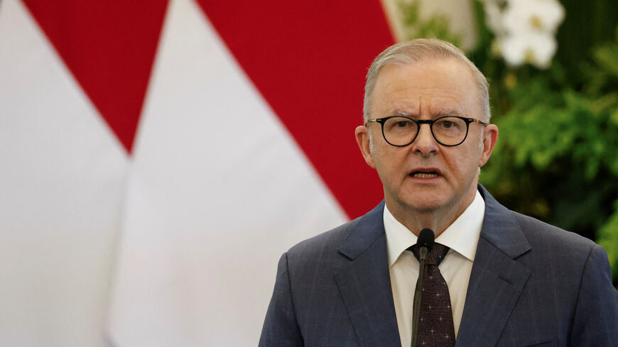 FILE PHOTO: Australia's Prime Minister Anthony Albanese speaks during a press conference with Indonesian President Prabowo Subianto (not pictured) at the Merdeka Palace in Jakarta, Indonesia May 15, 2025. REUTERS/Ajeng Dinar Ulfiana/File Photo