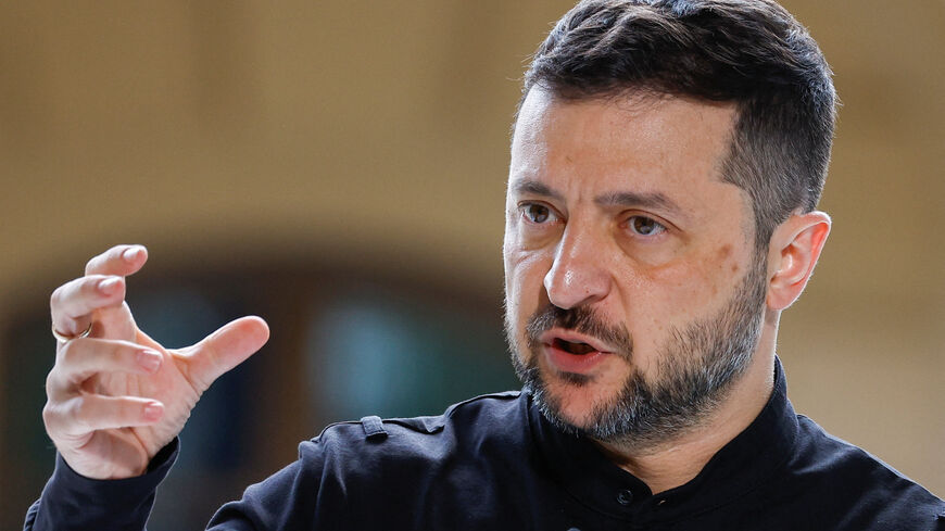 FILE PHOTO: Ukraine's President Volodymyr Zelenskiy speaks during a joint press conference with Norway's Prime Minister Jonas Gahr Store, amid Russia's attack on Ukraine, in Kyiv, Ukraine, August 25, 2025.  REUTERS/Valentyn Ogirenko/File Photo