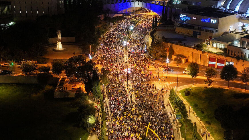 A drone view shows Israeli protestors in a rally demanding the immediate release of the hostages kidnapped during the deadly October 7, 2023 attack on Israel by Hamas, and the end of war in Gaza, in Jerusalem September 6, 2025. REUTERS/Aviv Atlas