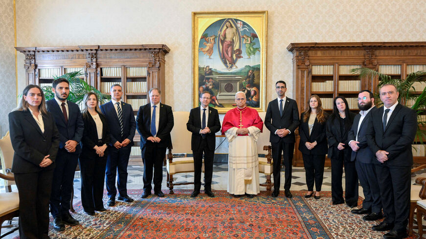 FILE PHOTO: Pope Leo XIV meets Israeli President Isaac Herzog at the Vatican, September 4, 2025.    Vatican Media/Simone Risoluti/­Handout via REUTERS/File Photo
