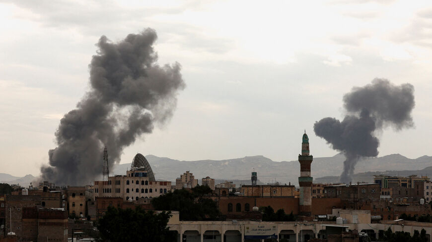 Smole billows following an Israeli air strike in Sanaa, Yemen, September 10, 2025. REUTERS/Khaled Abdullah