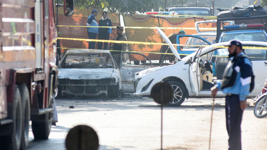 A police officer stands at the site of a blast outside a court building in Islamabad, Pakistan, November 11, 2025. REUTERS/Waseem Khan