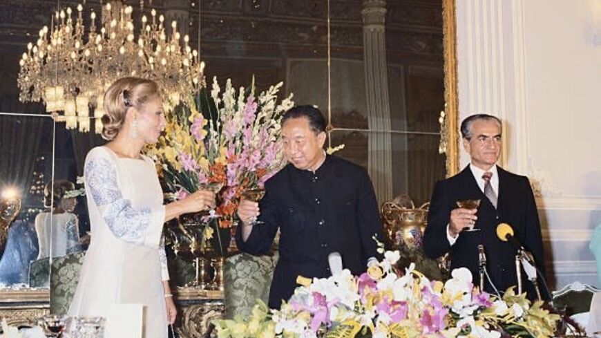 The shah of Iran with Chinese Premier Hua Guofeng in Tehran in 1978. (From Bill Figueroa/@IranChinaGuy on X)