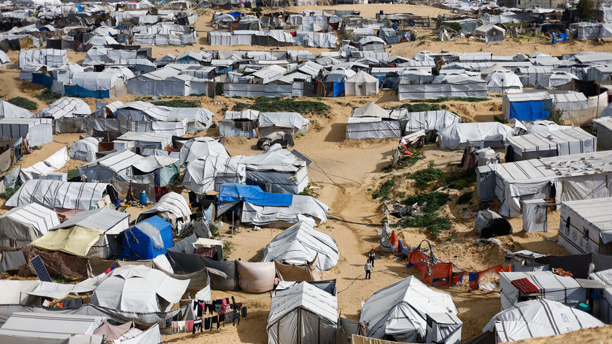 Tents shelter displaced Palestinians in Khan Younis in the southern Gaza Strip, February 3, 2026. REUTERS/Mahmoud Issa