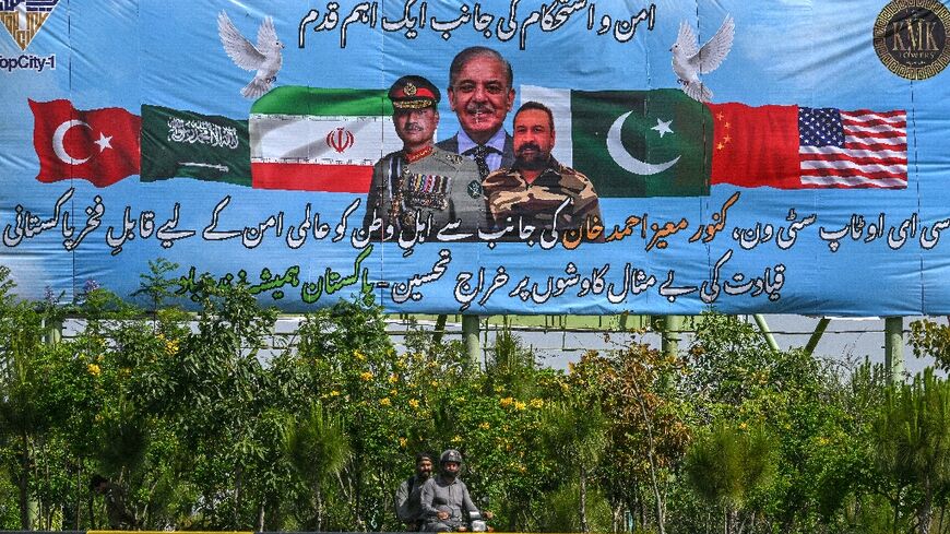 The US is poised to send a team to Pakistan for fresh talks with Iran, but Tehran's participation is uncertain