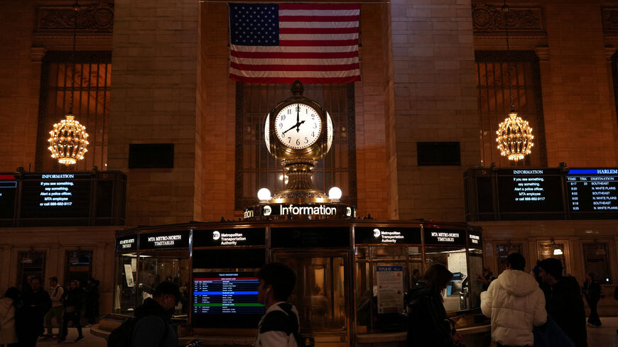 The clock inside the Grand Central Terminal shows 8 PM (ET), the postponed deadline set by U.S. President Donald Trump for Iran to reopen the Strait of Hormuz or face widespread attacks on its civilian infrastructure, in New York City, U.S., April 7, 2026. REUTERS/Adam Gray