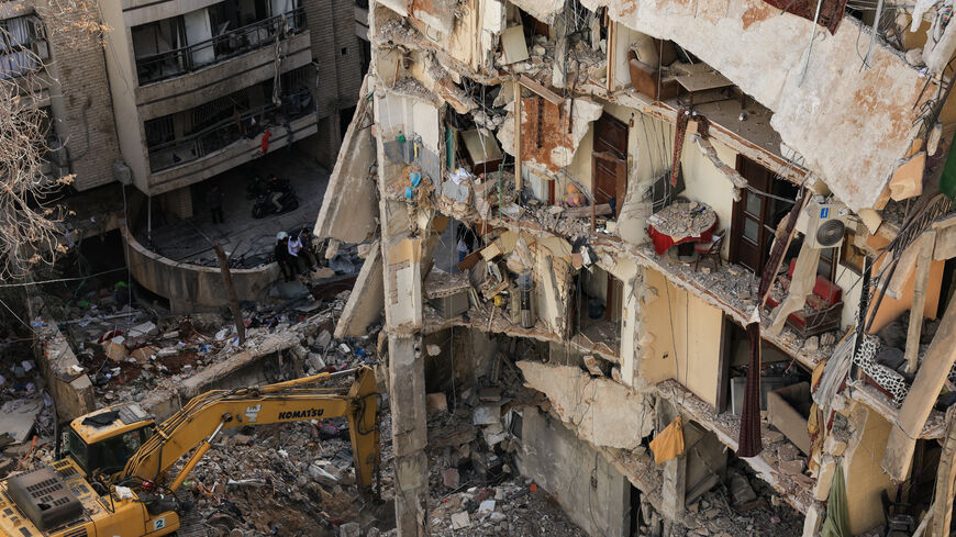 Heavy machinery operates at the site of an Israeli strike carried out on Wednesday, in Ain Al Mraiseh in Beirut, Lebanon, April 9, 2026. REUTERS/Raghed Waked