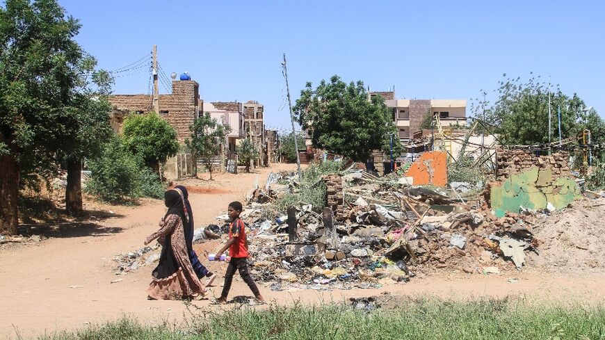 Despite decimated infrastructure, those coming back to Khartoum were overwhelmed by the thought of seeing their city for the first time in years