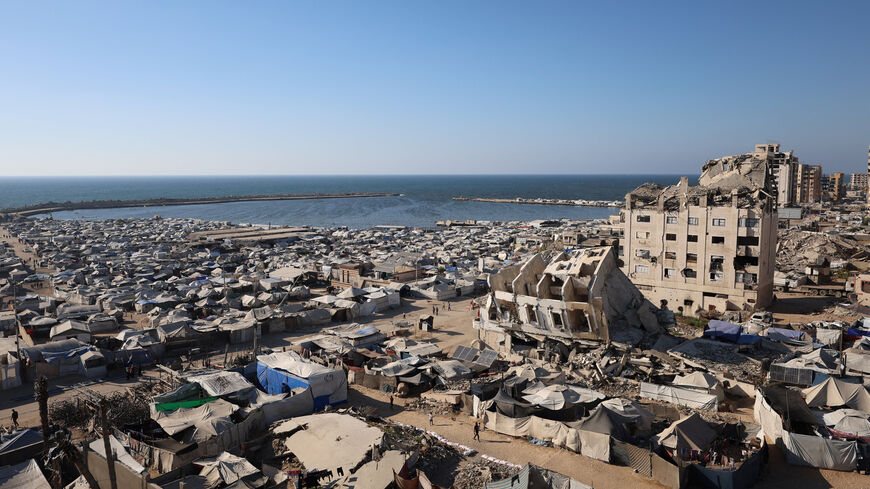 Tents housing displaced Palestinians stand amid summer heat in Gaza City, June 20, 2026. REUTERS/Dawoud Abu Alkas