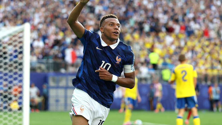 EAST RUTHERFORD, NEW JERSEY - JUNE 30: Kylian Mbappe #10 of France celebrates scoring his team's third goal during the FIFA World Cup 2026 Round Of 32 match between France and Sweden at New York New Jersey Stadium on June 30, 2026 in East Rutherford, New Jersey. (Photo by Al Bello/Getty Images)