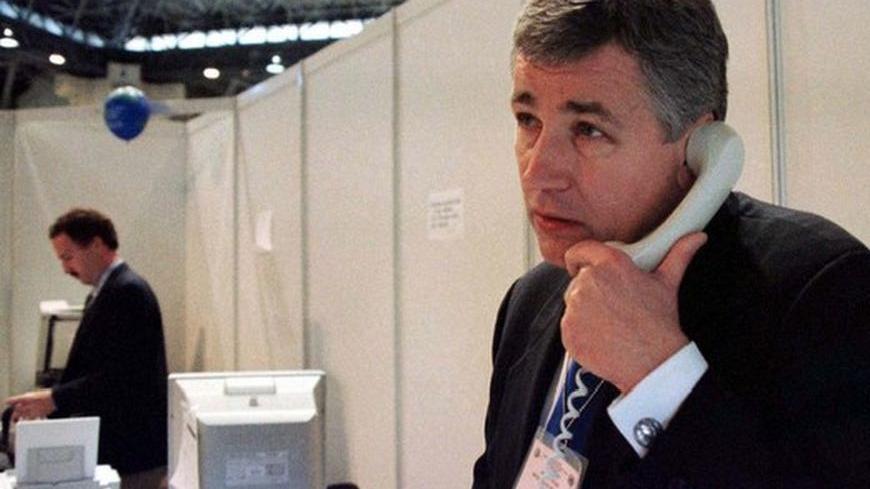 United States Republican Senator Chuck Hagel of Nebraska, leading an American observer group at the U.N. conference on global warming, confers on the phone with Senator Robert C. Byrd (D-West Virginia) from a working lounge at the Kyoto International Conference Hall December 10. It is hoped that an agreement can be reached among the 160 nations participating in the talks, on this final day on how to reduce greenhouse gas emissions into the next century.

ENVIRONMENT KYOTO
