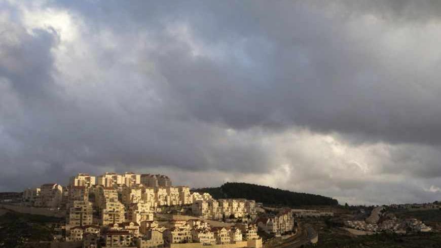 Houses are seen in a general view of the West Bank Jewish settlement of Efrat, near Bethlehem March 17, 2013.  U.S. President Barack Obama is due to make his first official visit to Israel and the Palestinian Territories this week, looking to improve ties after sometimes rocky relations with both sides during his first term in office. Israeli settlement expansion lies at the heart of much of the rancour between Israeli Prime Minister Benjamin Netanyahu and Obama, who has said the United States does not acce