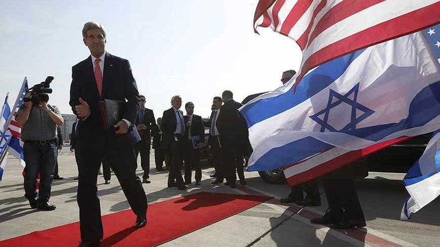 U.S. Secretary of State John Kerry walks to his plane after a private meeting with Israeli Prime Minister Benjamin Netanyahu in Tel Aviv November 8, 2013. REUTERS/Jason Reed (ISRAEL - Tags: POLITICS TPX IMAGES OF THE DAY) - RTX1553J