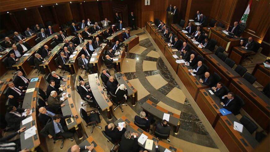 Parliament members give the newly-formed cabinet a vote of confidence in Beirut March 20, 2014. Lebanon's parliament gave a newly-formed cabinet a vote of confidence on Thursday, ending almost a year of political deadlock during which the country has been pulled further into the civil war in neighbouring Syria. REUTERS/Sharif Karim (LEBANON - Tags: POLITICS)     BEST QUALITY AVAILABLE - RTR3JS87