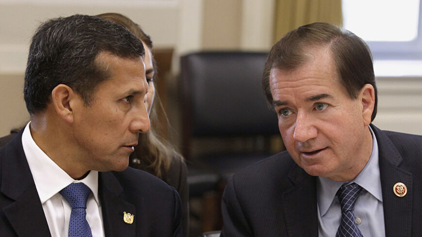 Peru's President Ollanta Humala (L) and Chairman of the House Foreign Affairs Committee Ed Royce speak during a meeting on Capitol Hill in Washington June 12, 2013. REUTERS/Yuri Gripas (UNITED STATES - Tags: POLITICS) - RTX10L07