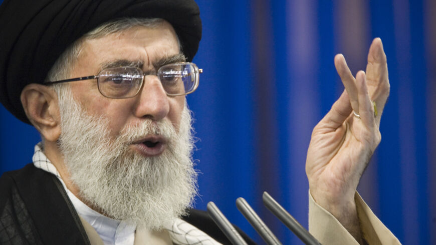Iran's supreme leader Ayatollah Ali Khamenei speaks during Friday prayers in Tehran September 14, 2007. REUTERS/Morteza Nikoubazl (IRAN) - RTR1TTSE