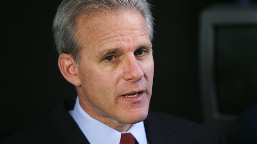 Israel's ambassador to the United States Michael Oren speaks to Reuters TV during an interview in Washington, February 24, 2010. Oren told Reuters if negotiations resume after being frozen for more than a year they would start as indirect "proximity talks," with U.S. envoy George Mitchell shuttling between the sides. REUTERS/Hyungwon Kang   (UNITED STATES - Tags: POLITICS HEADSHOT) - RTR2AUP2