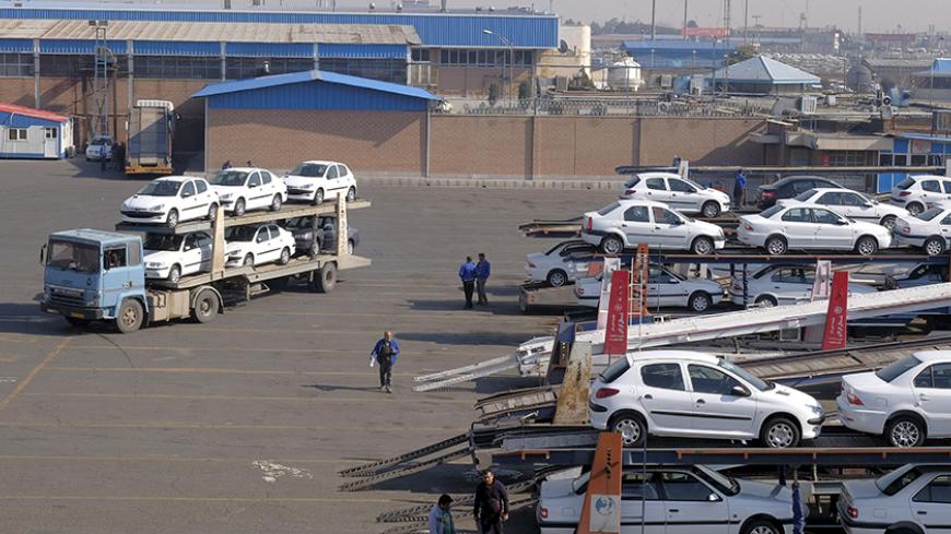 A truck carries Iranian-made cars in a parking at carmaker Iran Khodro, west of Tehran February 6, 2016. REUTERS/Raheb Homavandi/TIMA  ATTENTION EDITORS - THIS IMAGE WAS PROVIDED BY A THIRD PARTY. FOR EDITORIAL USE ONLY.   - RTX25Q85