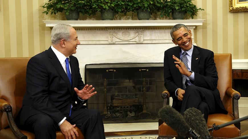 U.S. President Barack Obama meets with Israeli Prime Minister Benjamin Netanyahu in the Oval office of the White House in Washington November 9, 2015. The two leaders meet here today for the first time since the Israeli leader lost his battle against the Iran nuclear deal, with Washington seeking his re-commitment to a two-state solution with the Palestinians. REUTERS/Kevin Lamarque  - RTS66FE