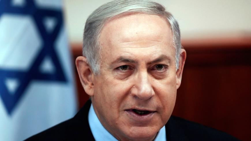 Israeli Prime Minister Benjamin Netanyahu attends the weekly cabinet meeting in Jerusalem, July 24, 2016. REUTERS/Ronen Zvulun - RTSJDIX
