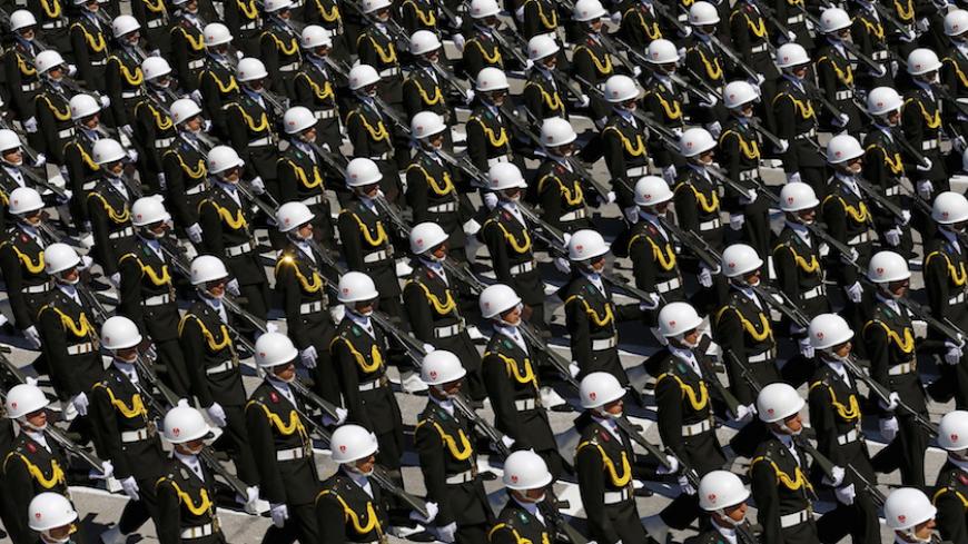 Turkish soldiers march during a parade marking the 93rd anniversary of Victory Day in Ankara, Turkey, August 30, 2015. REUTERS/Umit Bektas - RTX1Q9PW