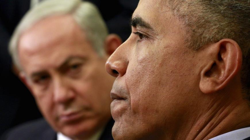 U.S. President Barack Obama meets with Israeli Prime Minister Benjamin Netanyahu in the Oval Office of the White House in Washington November 9, 2015. The two leaders meet here today for the first time since the Israeli leader lost his battle against the Iran nuclear deal, with Washington seeking his re-commitment to a two-state solution with the Palestinians.  REUTERS/Kevin Lamarque  - RTS66BC