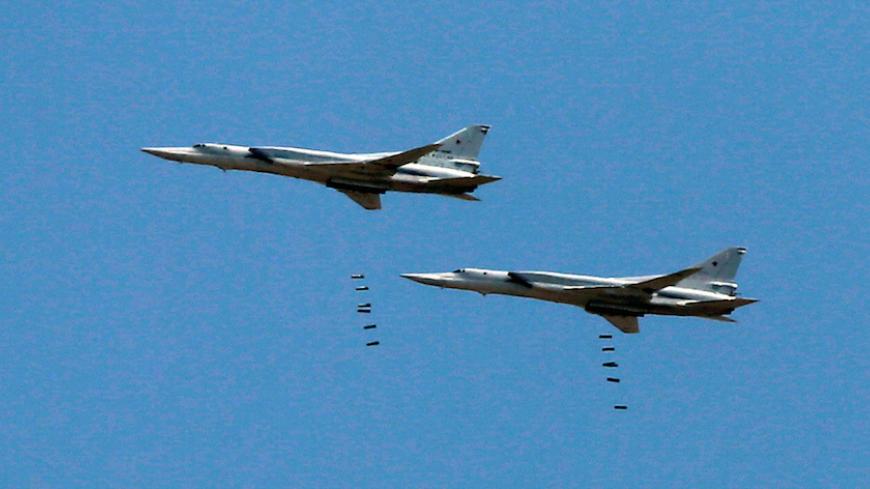 Tu-22M3 bombers perform during the International Army Games 2016 at the Ashuluk military polygon outside Astrakhan, Russia, August 7, 2016. REUTERS/Maxim Shemetov - RTSLJQO