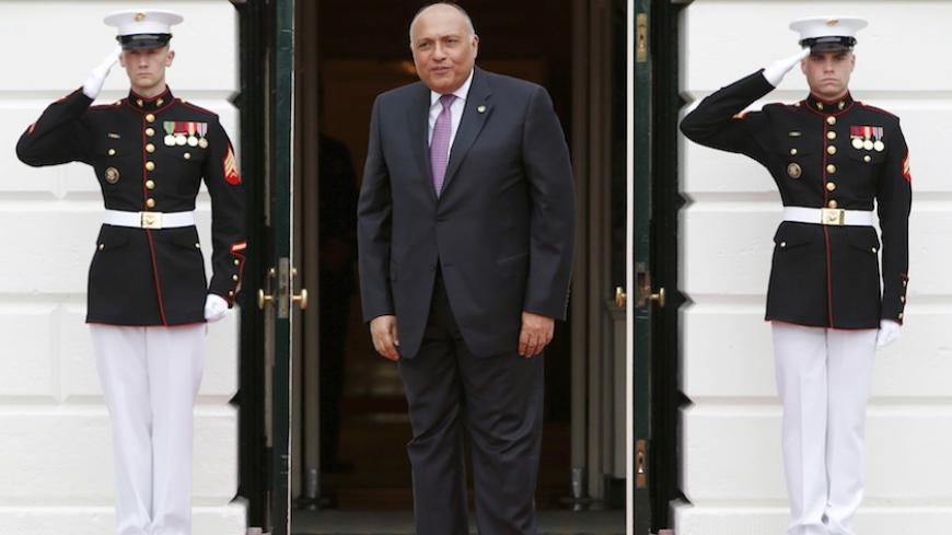 Egypt's Foreign Minister Sameh Shoukry arrives for a working dinner with heads of delegations for the Nuclear Security Summit at the White House in Washington March 31, 2016. REUTERS/Jonathan Ernst - RTSD2YI