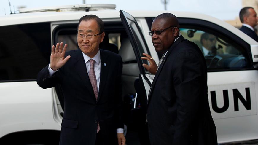 U.N. Secretary-General Ban Ki-moon arrives to visit a Qatari-funded rehabilitation and artificial limbs hospital in the northern Gaza Strip June 28, 2016. REUTERS/Mohammed Salem  - RTX2IMA5