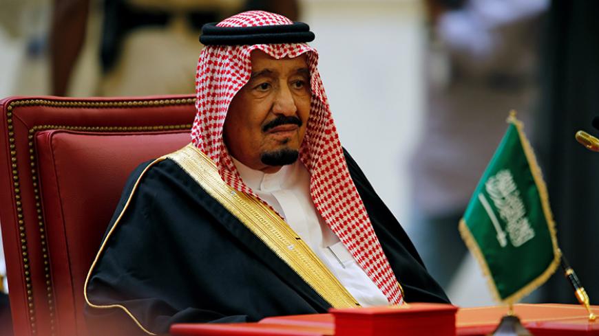 Saudi King Salman bin Abbulaziz Al-Saud attends the Gulf Cooperation Council's (GCC) 37th Summit in Manama, Bahrain, December 6, 2016. REUTERS/Hamad I Mohammed - RTSUXKH