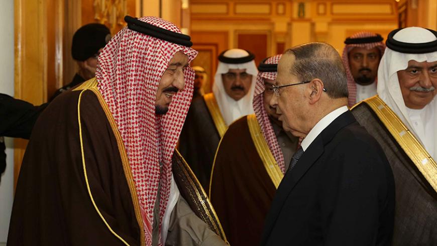 Saudi King Salman bin Abulaziz Al-Saud welcomes Lebanon's President Michel Aoun (R) in Riyadh, Saudi Arabia, January 10, 2017. Dalati Nohra/Handout via Reuters ATTENTION EDITORS - THIS IMAGE HAS BEEN SUPPLIED BY A THIRD PARTY. FOR EDITORIAL USE ONLY. - RTX2YAKR