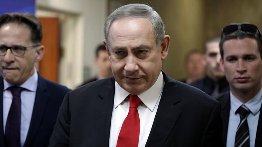 Israeli Prime Minister Benjamin Netanyahu attends a weekly cabinet meeting in Jerusalem February 5, 2017. REUTERS/Dan Balilty/Pool - RTX2ZOA1