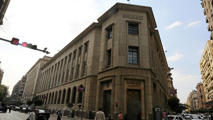 Central Bank of Egypt's headquarters is seen in downtown Cairo, Egypt, November 3, 2016. Picture taken November 3, 2016. REUTERS/Mohamed Abd El Ghany - RTX2S4YT