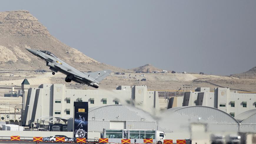 A F-16 fighter jet takes off during the Bahrain International Air Show in Sakir Base, south of Manama, January 17, 2014. REUTERS/Hamad I Mohammed (BAHRAIN - Tags: TRANSPORT MILITARY BUSINESS) - GM1EA1I071V01