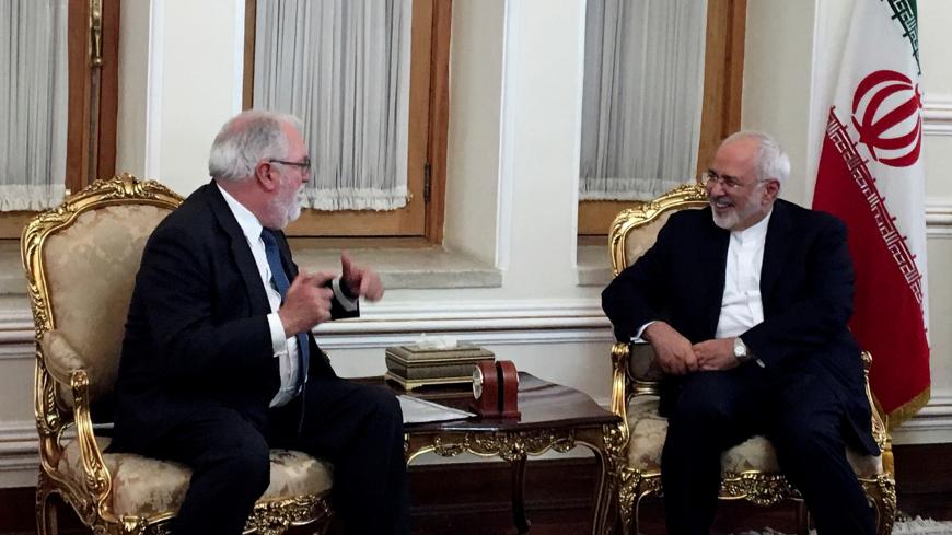 Iranian Foreign Minister Mohammad Javad Zarif meets with European Commissioner for Energy and Climate, Miguel Arias Canete, in Tehran, Iran May 20, 2018. REUTERS/Alissa de Carbonnel - RC1C675026A0