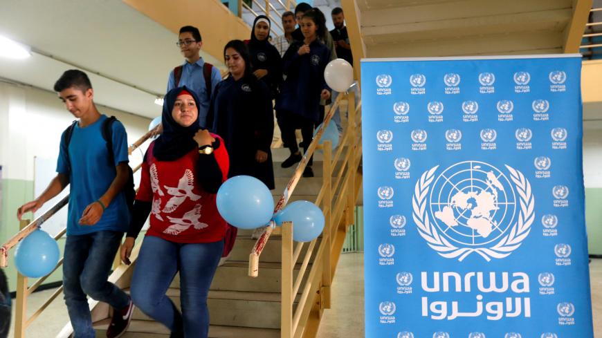 Palestinian students are seen at UNRWA school in Beirut, Lebanon September 3, 2018. REUTERS/ Mohamed Azakir - RC1FB53825F0
