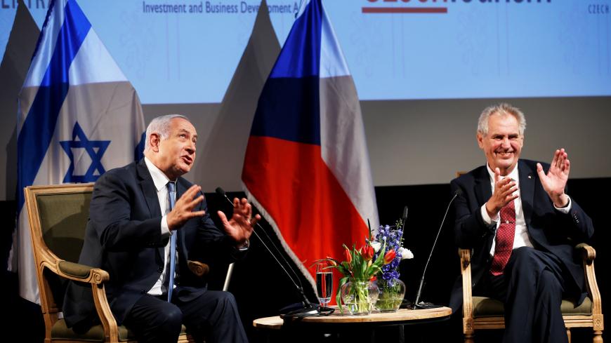Israeli Prime Minister Benjamin Netanyahu and Czech President Milos Zeman attend the inauguration of the "Czech House" in Jerusalem November 27, 2018. REUTERS/Ronen Zvulun - RC12B86811C0